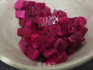 火龙果奶油蛋糕卷步骤13