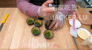 德式麻薯布丁挞，糯叽叽抹茶麻薯内陷、软嫩布丁、香浓酥脆挞皮。步骤17