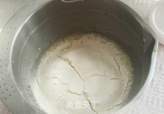 酥脆松软零失败︱黑芝麻奶香华夫饼步骤8