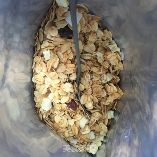酸奶拌烤燕麦步骤1