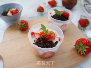 草莓牛奶布丁❗️饭后自制小甜品步骤1