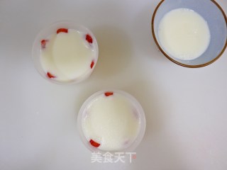 草莓牛奶布丁❗️饭后自制小甜品步骤6