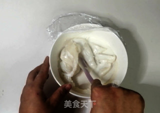 纯手绘小牛白玉卷步骤5