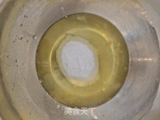 抹茶草莓卷步骤6