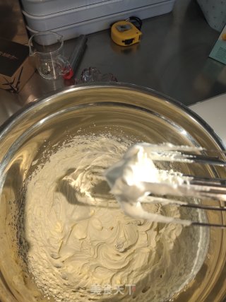 抹茶草莓卷步骤11