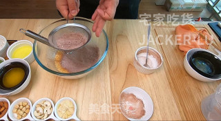 杏仁薄脆片，一口咬下去脆脆的口感非常好，简单而且超级快手。步骤9