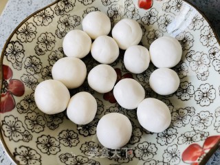 糯叽叽的黑芝麻白玉丸子步骤4