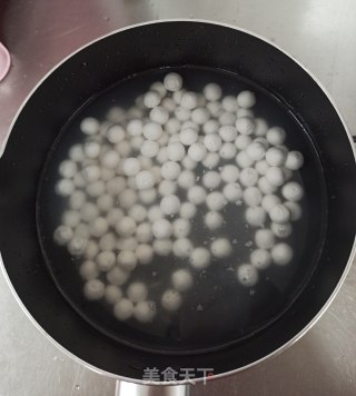 菠萝酒酿小圆子步骤2
