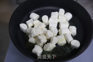 草莓蔓越莓抹茶牛轧糖步骤3