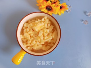 不用烤箱也能做的饺子皮苹果派步骤1