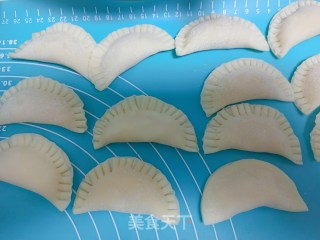不用烤箱也能做的饺子皮苹果派步骤6