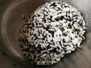 芝麻脆米船步骤3