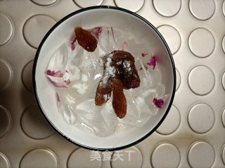 玫瑰花葡萄干红糖凉粉步骤5