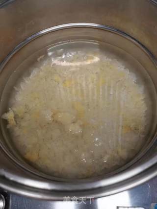 银耳酒酿甜汤步骤3