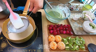 水果奶油大福，入口冰爽又软糯，新年小甜品，好吃到爆！步骤5