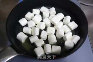 果仁草莓干牛轧糖步骤3