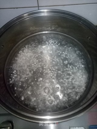 奶香红豆西米露步骤2