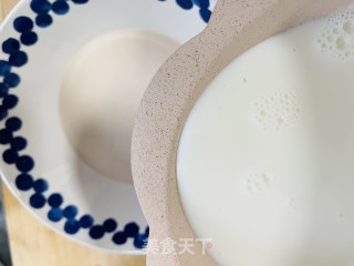 酸酸甜甜的酸奶草莓冻步骤5