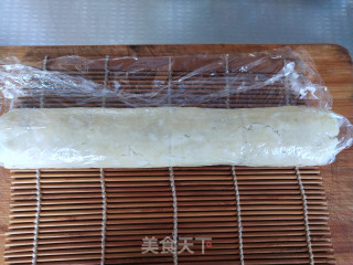 山药黑米卷步骤10