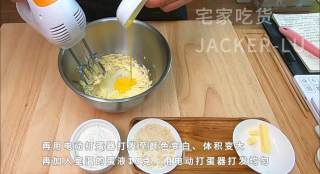 巧克力迷你挞，满口黄油香气浓郁，牵引着味蕾，让人想咬一口。步骤4