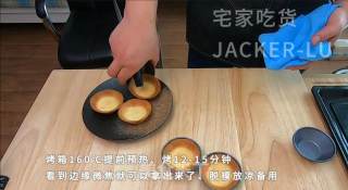 巧克力迷你挞，满口黄油香气浓郁，牵引着味蕾，让人想咬一口。步骤12