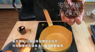 巧克力迷你挞，满口黄油香气浓郁，牵引着味蕾，让人想咬一口。步骤14