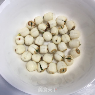 红糖莲子糯米饭步骤4