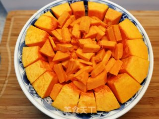 新年菜谱（五）年夜饭必吃的甜品&红枣百合蒸南瓜步骤3
