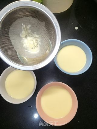 百香果牛奶布丁步骤3