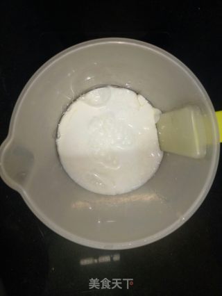 百香果牛奶布丁步骤2