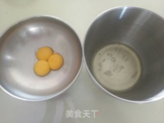 草莓红心蛋糕步骤1