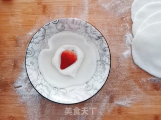 草莓&芒果雪媚娘步骤7