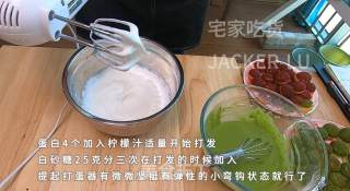 雪域抹茶奶酪小贝，入口即化的奶酪酱，软糯香甜的抹茶蛋糕！步骤6