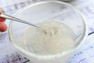 红枣冰糖燕窝步骤1