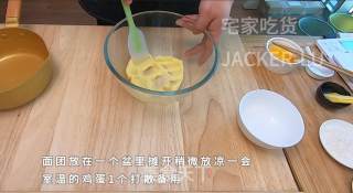 圣诞双色泡芙塔，高颜值外表，超甜蜜的奶油，酥脆的泡芙。步骤10