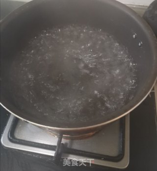 桂花酒酿芋圆羹步骤2