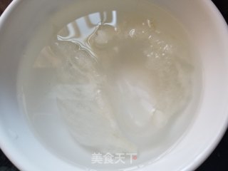 木瓜冰糖炖燕窝步骤1