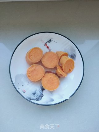 红薯拌酸奶步骤1