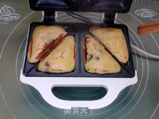 三明治机不做三明治：蔓越莓香橙三角饼步骤11