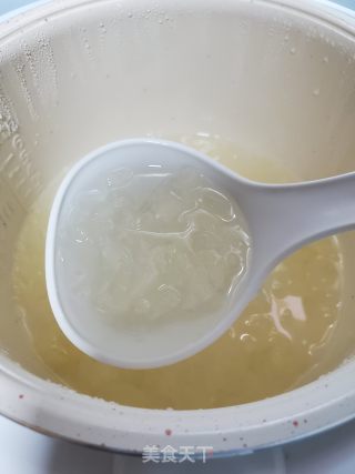 冰糖炖雪蛤银耳步骤5