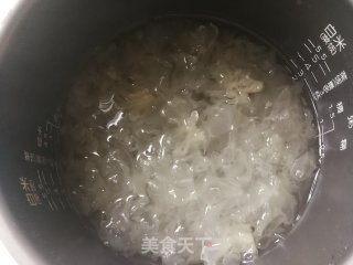 冰糖炖银耳步骤6