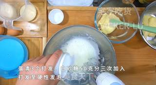 双色奶香小松饼，满口奶香，柔软细腻，下午茶的不二的选择！步骤6