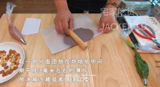 三色卡通曲奇饼干，简单方便，烘焙玩票，造型堪忧，但味道不错。步骤10