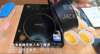 超滑嫩焦糖鸡蛋布丁，甜而不腻，嫩滑布丁，下午茶甜点首选！步骤3