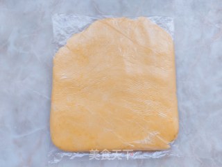 万圣节鬼脸草莓派步骤5