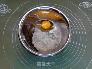 双重芝士德式啤酒伴侣火腿黑全麦格子华夫饼步骤3 双重芝士德式啤酒伴侣火腿黑全麦格子华夫饼步骤3