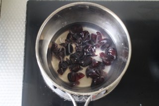 自制葡萄果冻步骤4 自制葡萄果冻步骤4
