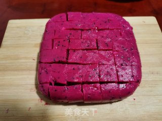 火龙果椰蓉小方步骤7
