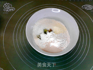无油猕猴桃格子松饼步骤3 无油猕猴桃格子松饼步骤3