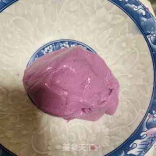 牛奶蜜豆紫薯丸子汤步骤3